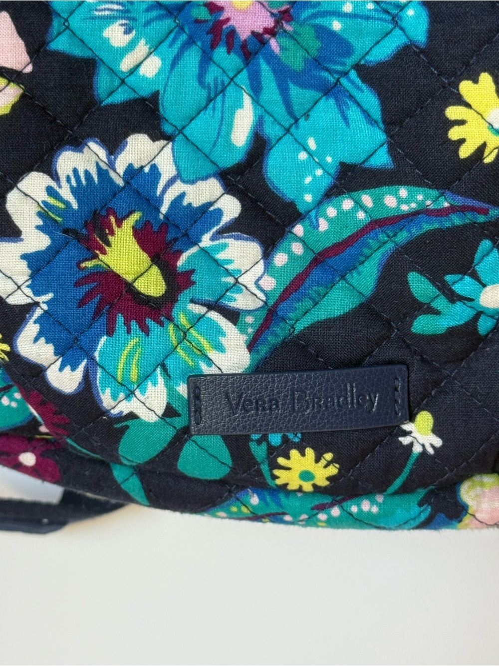 Vera Bradley Essential Laptop Backpack Mural Garden Quilted Floral Travel - Picture 2 of 12